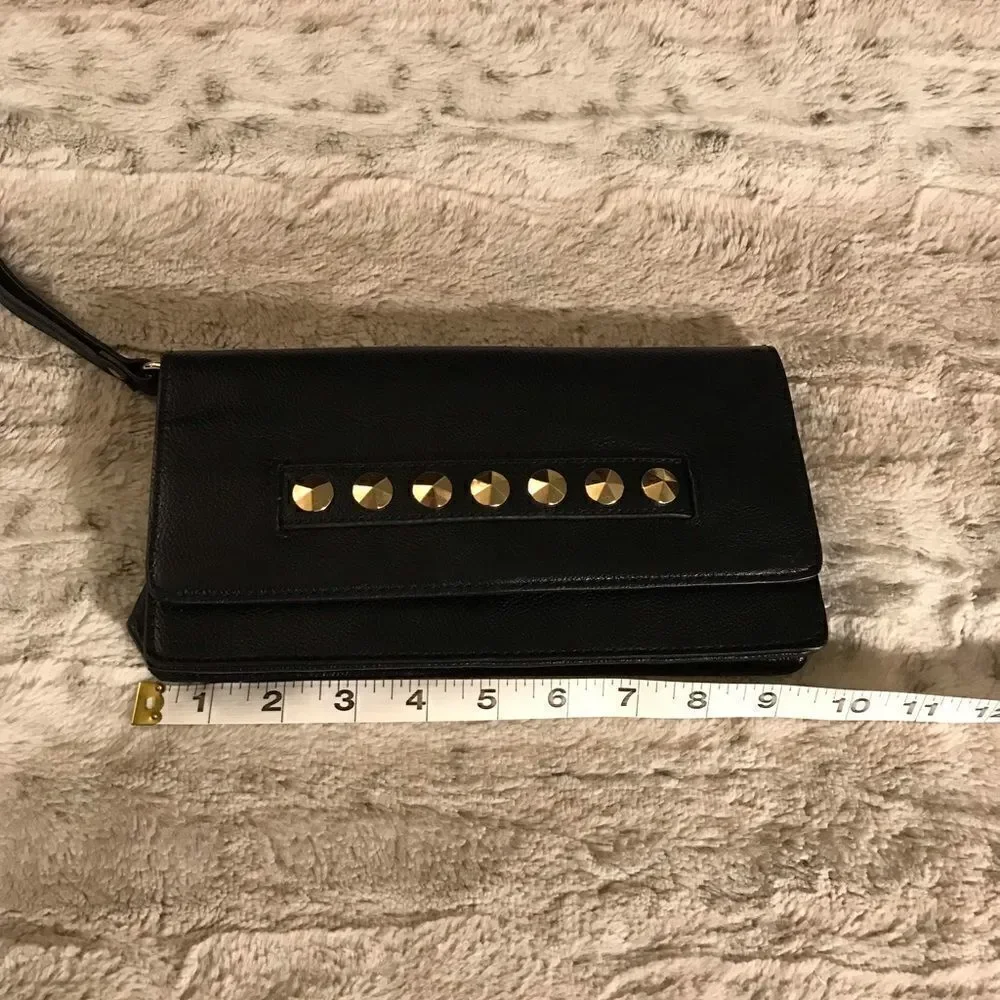 𝅺: : THE LIMIED Black Studded Clutch Wristlet : :